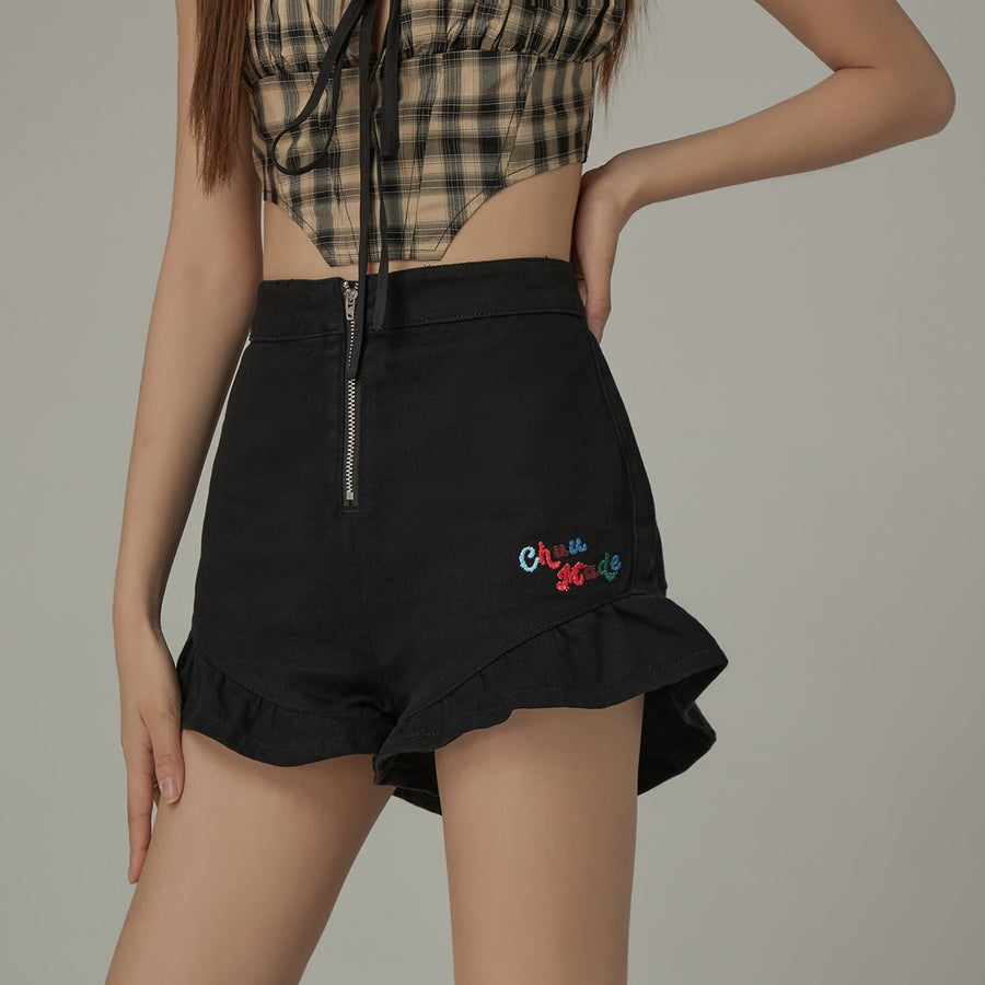 CHUU Ruffled Embroidered Letter Zipper Denim Shorts