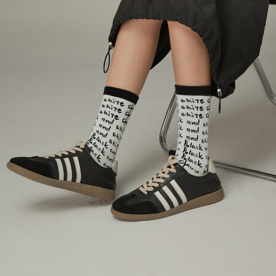 CHUU Color Lettering Jacquard High Socks