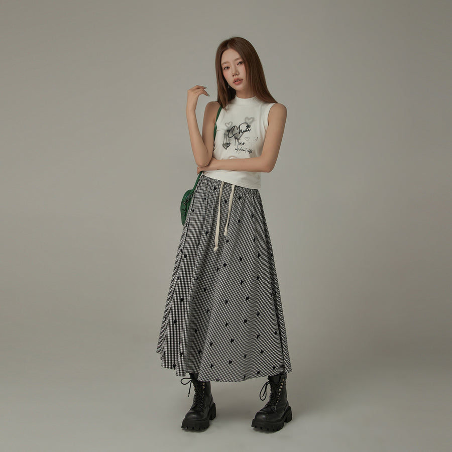 CHUU String Heart Check Long Skirt