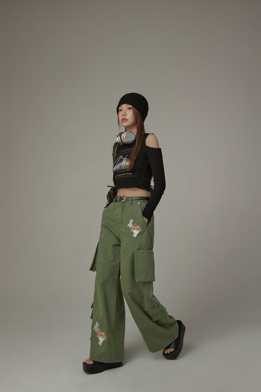 CHUU Wide Cargo Pants