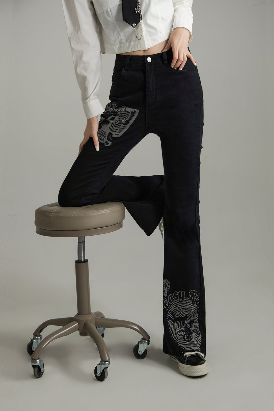 CHUU Easy Ride Printed Bootcut Pants