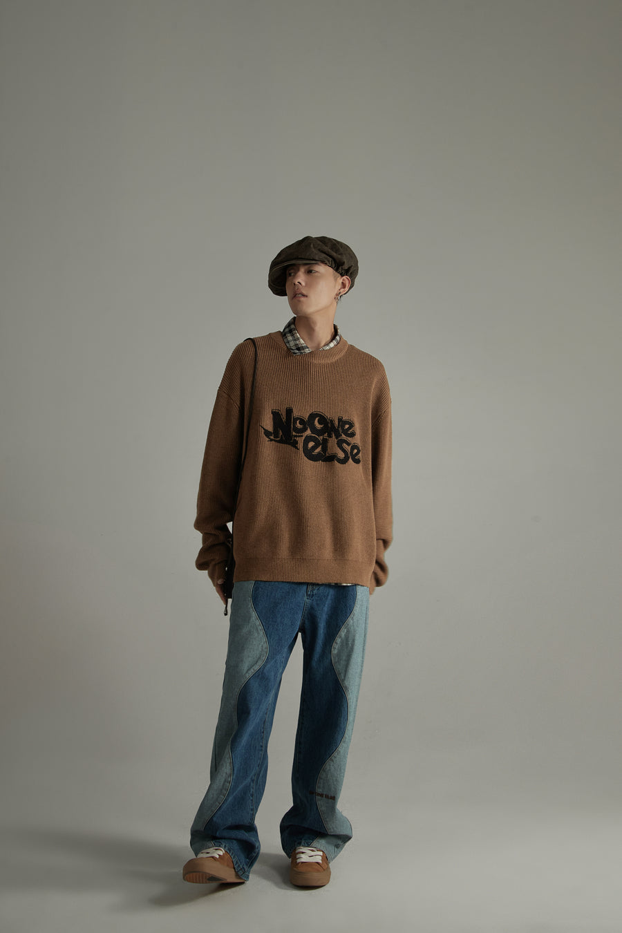 CHUU Boyfriend Round Neck Loose Sweater