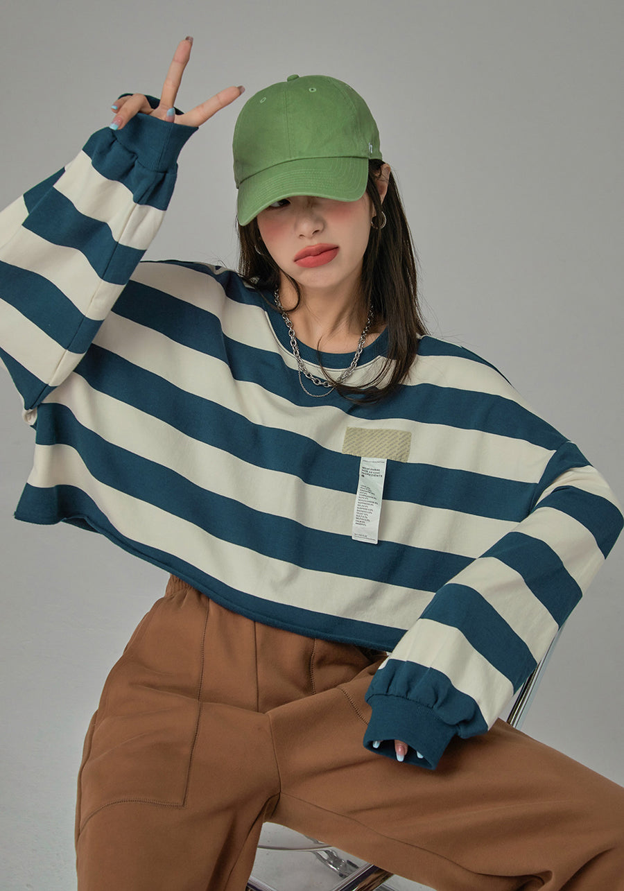 CHUU Never Without You Stripes Boxy Sweatshirt