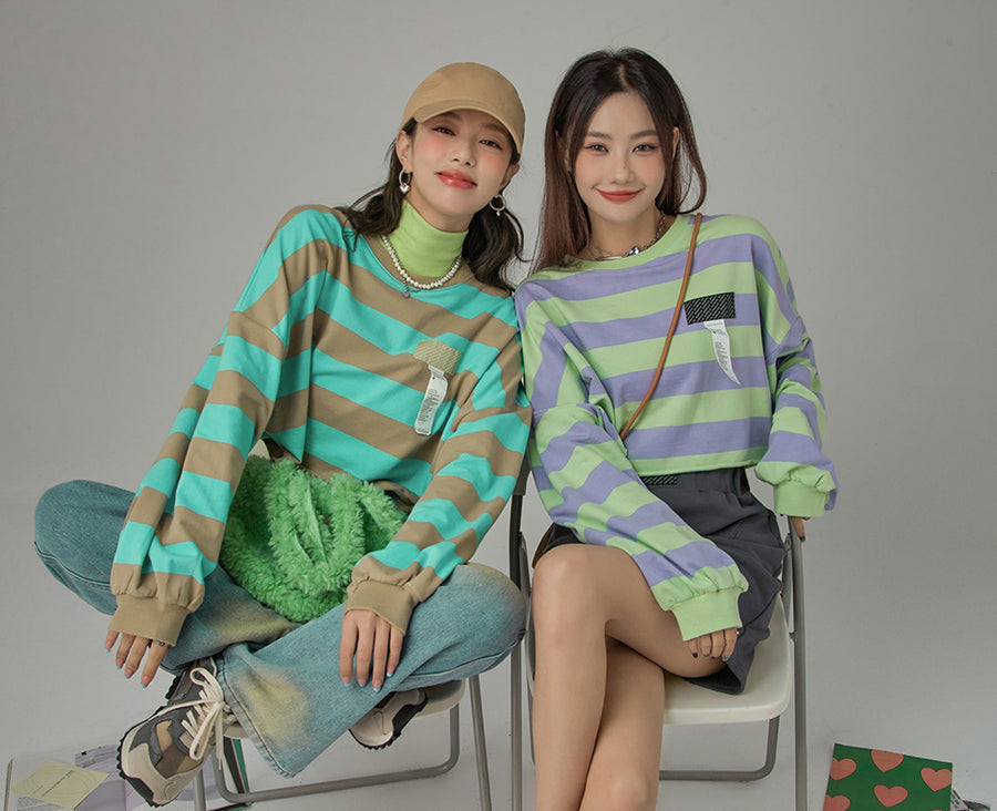 CHUU Never Without You Stripes Boxy Sweatshirt