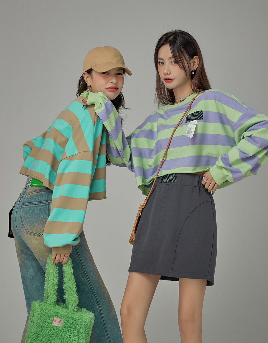 CHUU Never Without You Stripes Boxy Sweatshirt