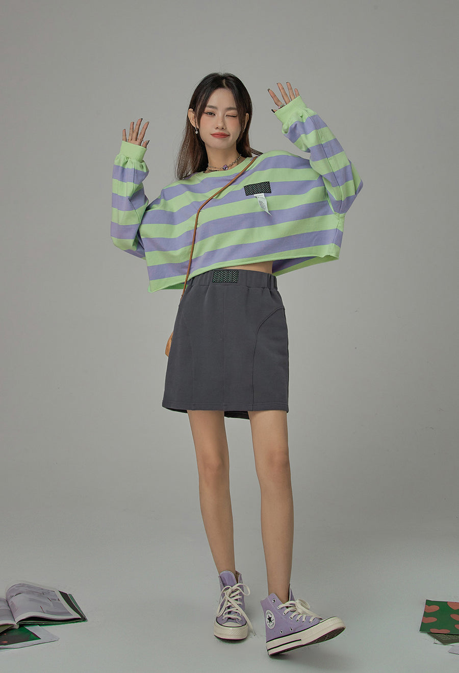 CHUU Never Without You Stripes Boxy Sweatshirt