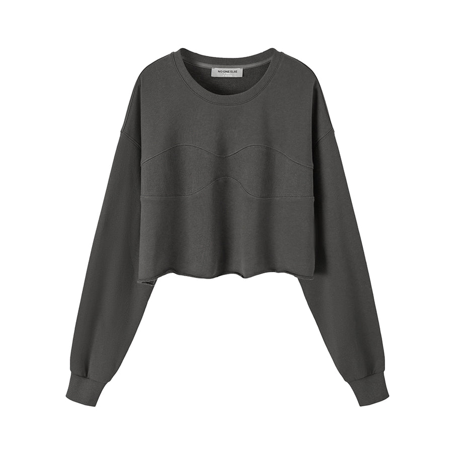 CHUU Self-Expression Cropped Sweatshirt