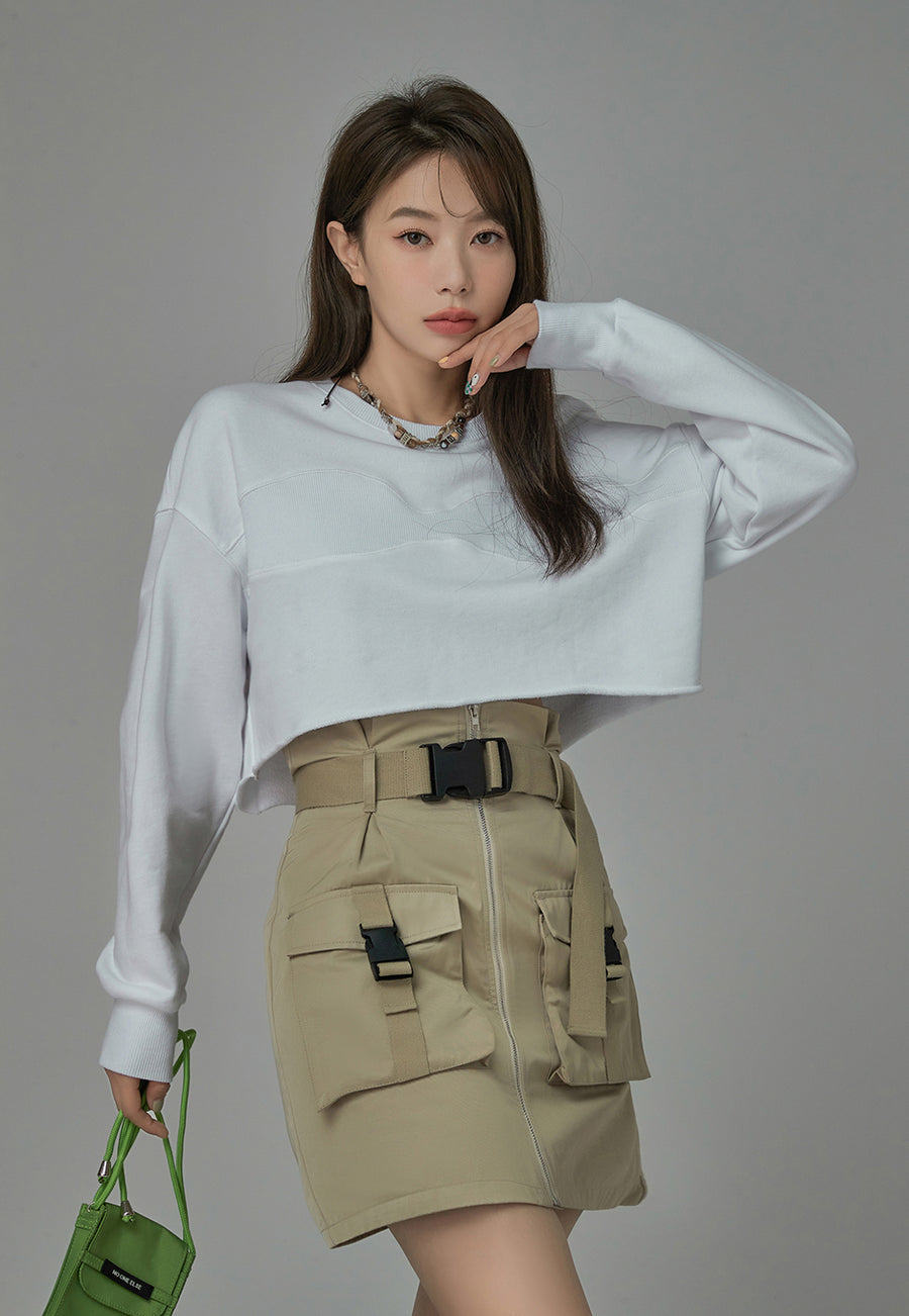 CHUU Self-Expression Cropped Sweatshirt