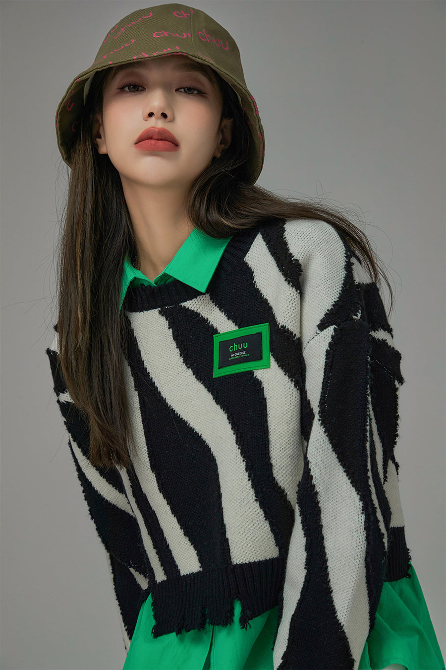 CHUU How Will I Know Cropped Knit Sweater