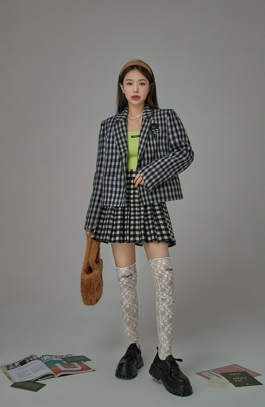 CHUU Waiting For Me Checkered Cropped Jacket