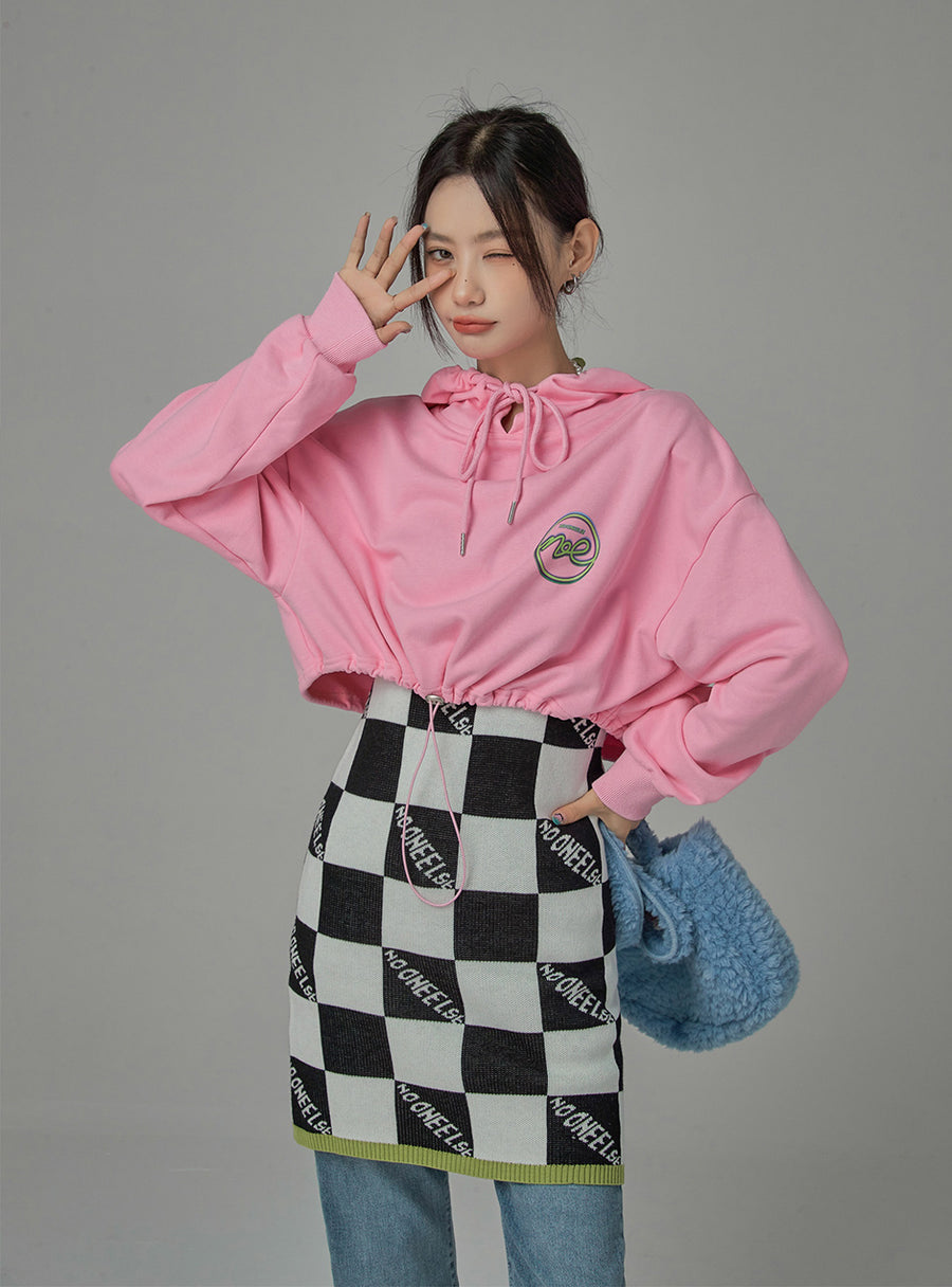 CHUU Bubble And Gum Cropped Hoodie