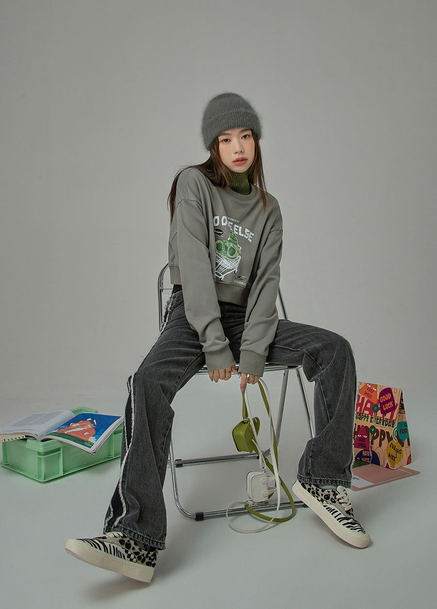 CHUU My Personal Calling Cropped Sweatshirt