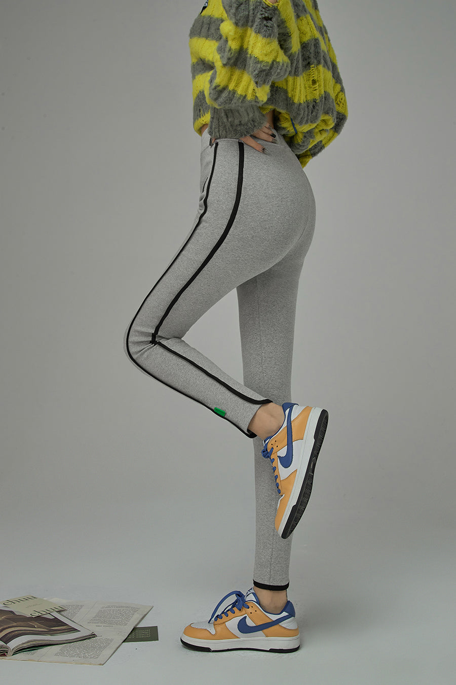 CHUU Put On A Show Leggings