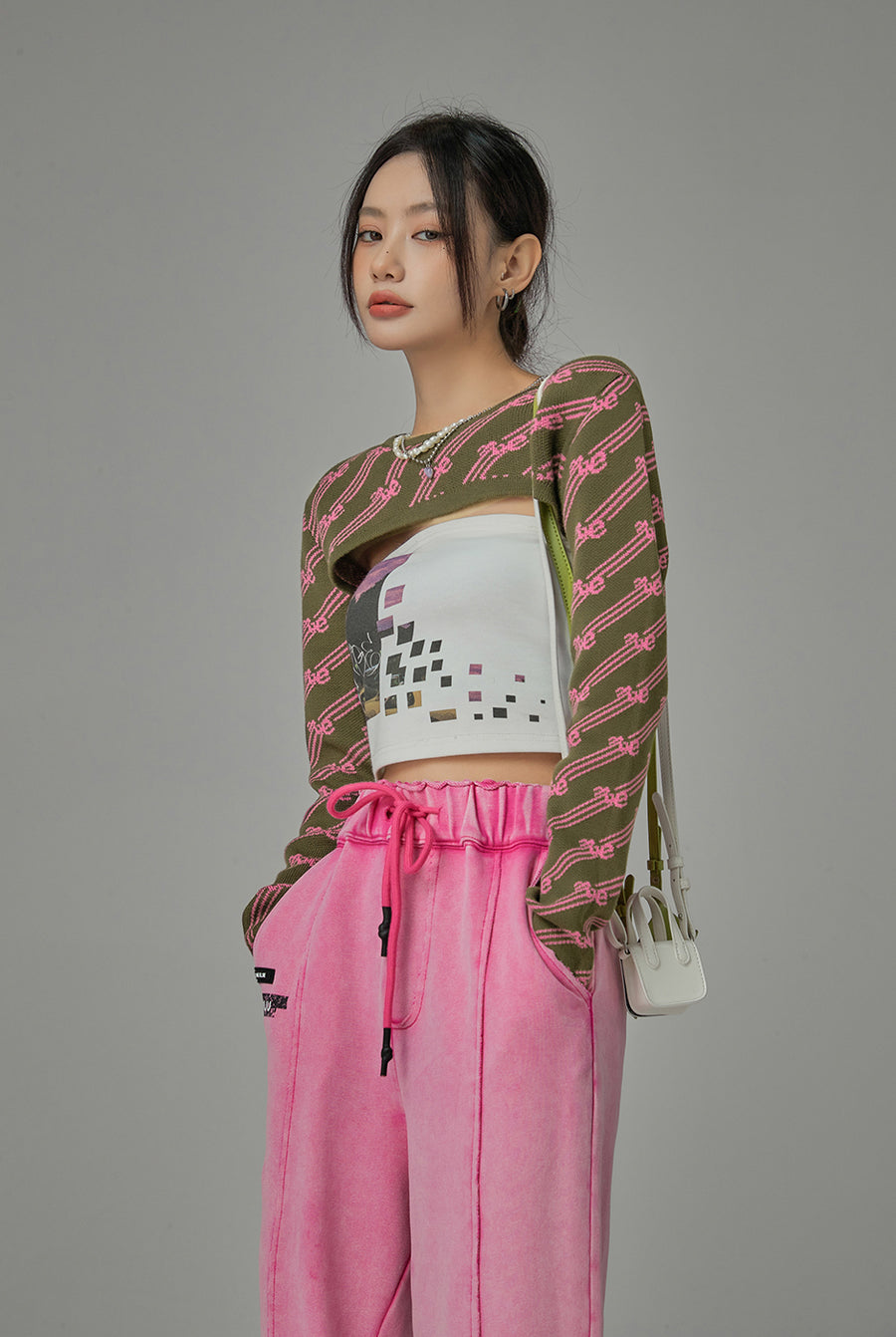 CHUU Never Saw It Coming Cropped Knit Top