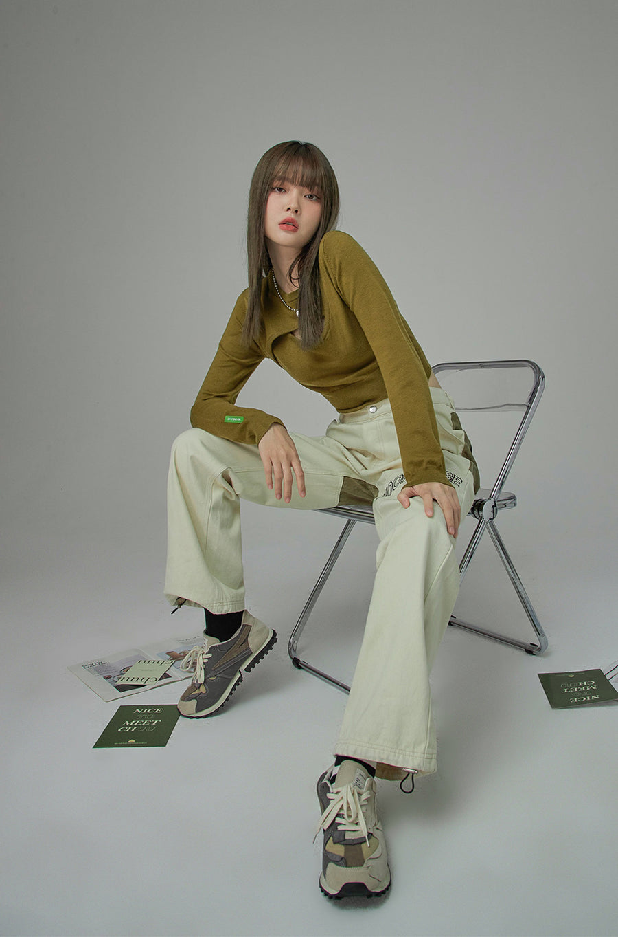 CHUU Vintage Dream Picture Cutout Knit Top