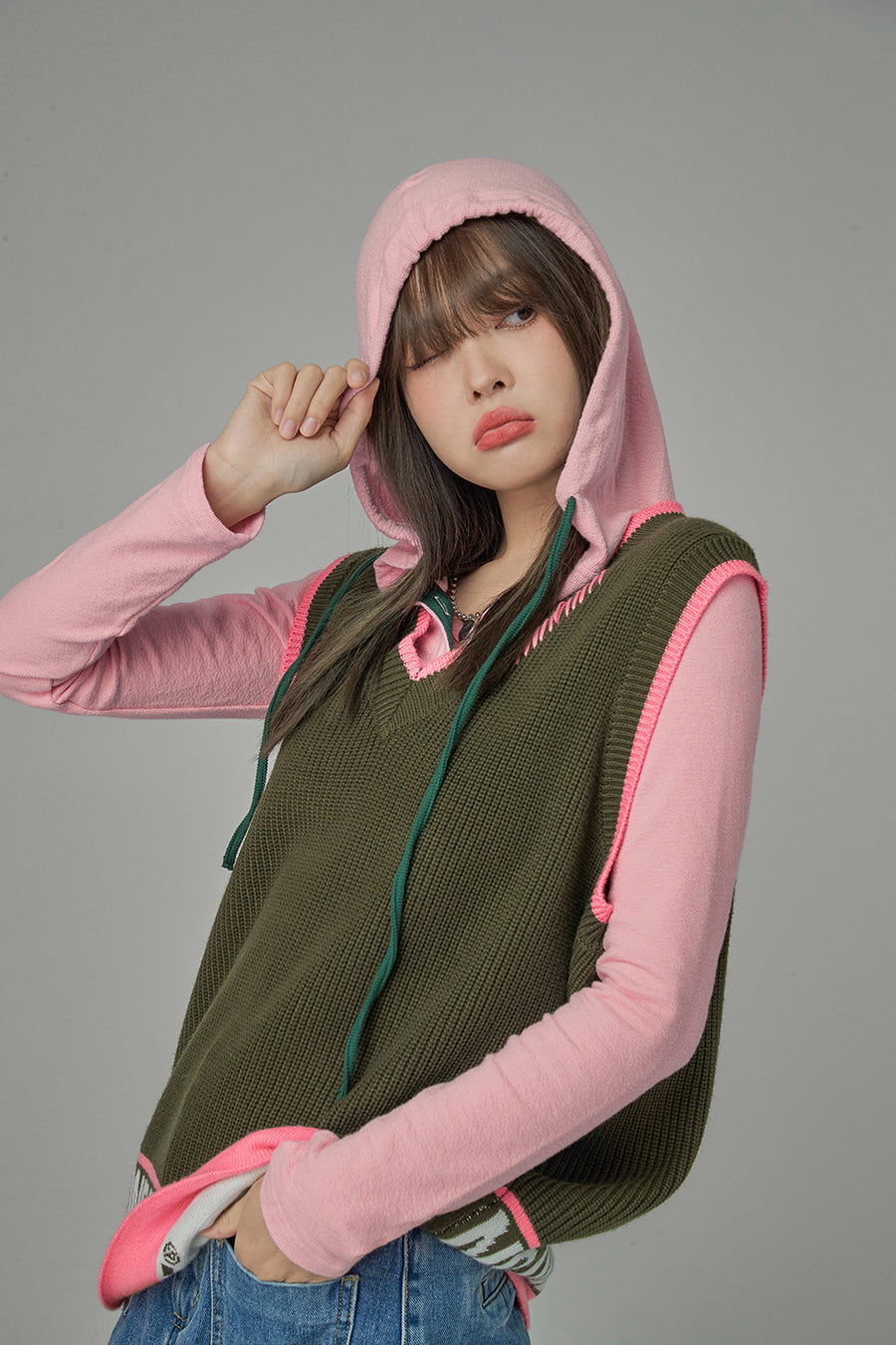 CHUU For A Split Second Knit Vest