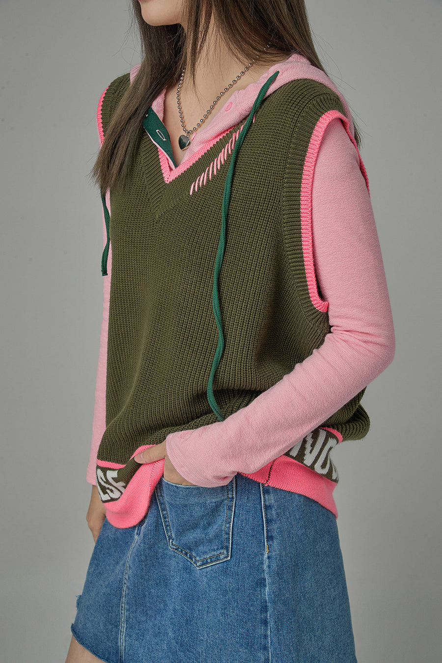 CHUU For A Split Second Knit Vest
