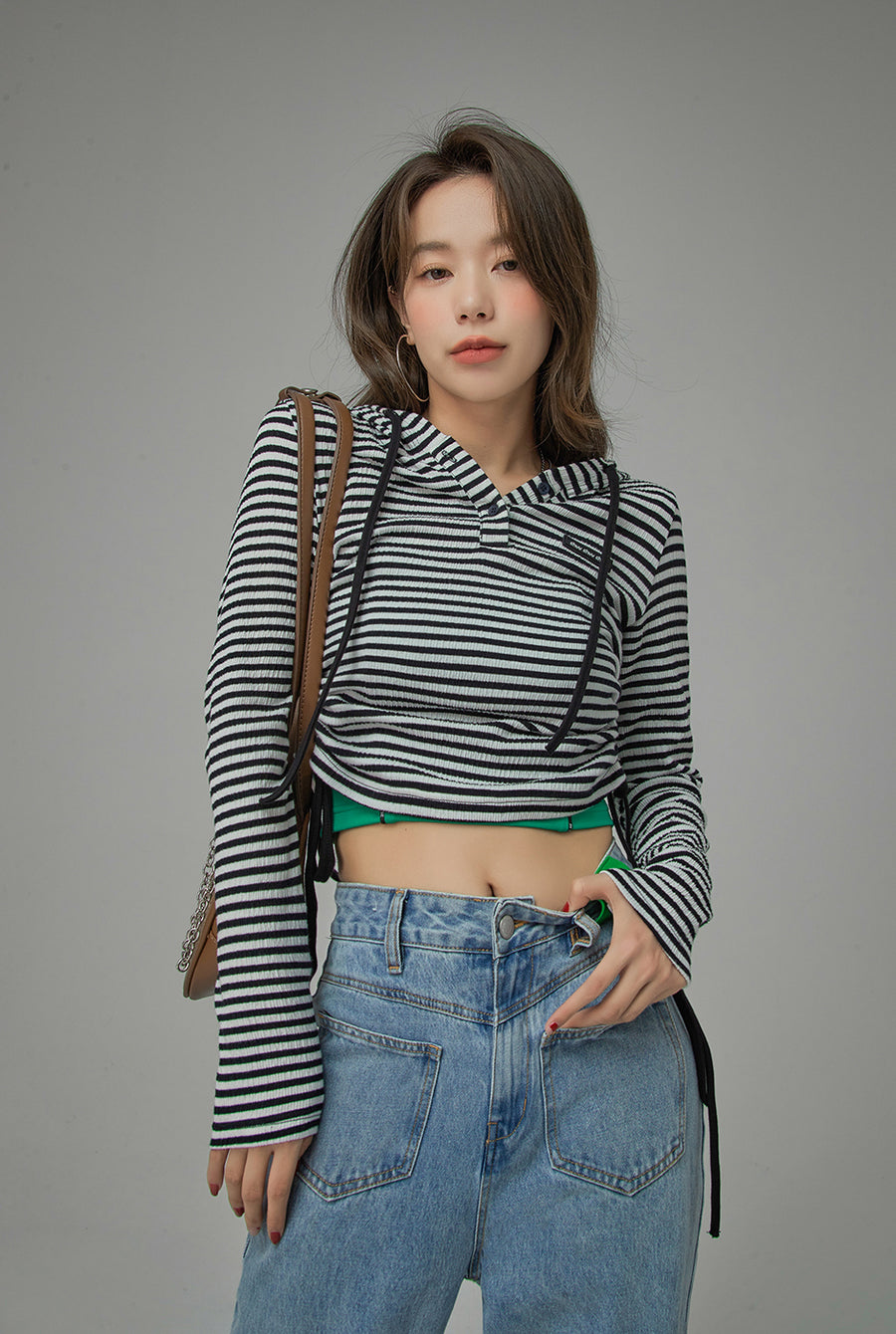 CHUU She Was So Artistic Ruched Top