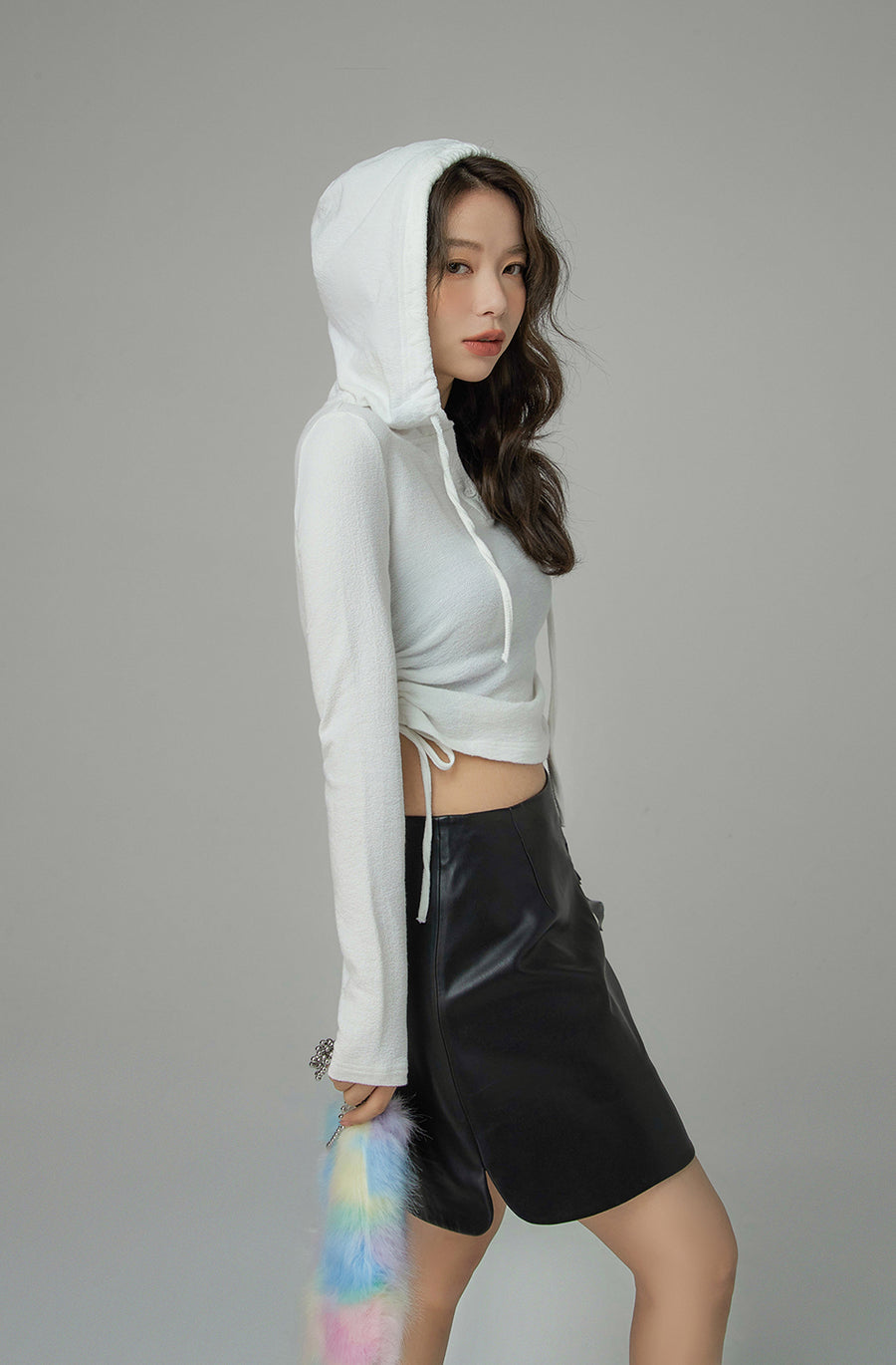 CHUU She Was So Artistic Ruched Top