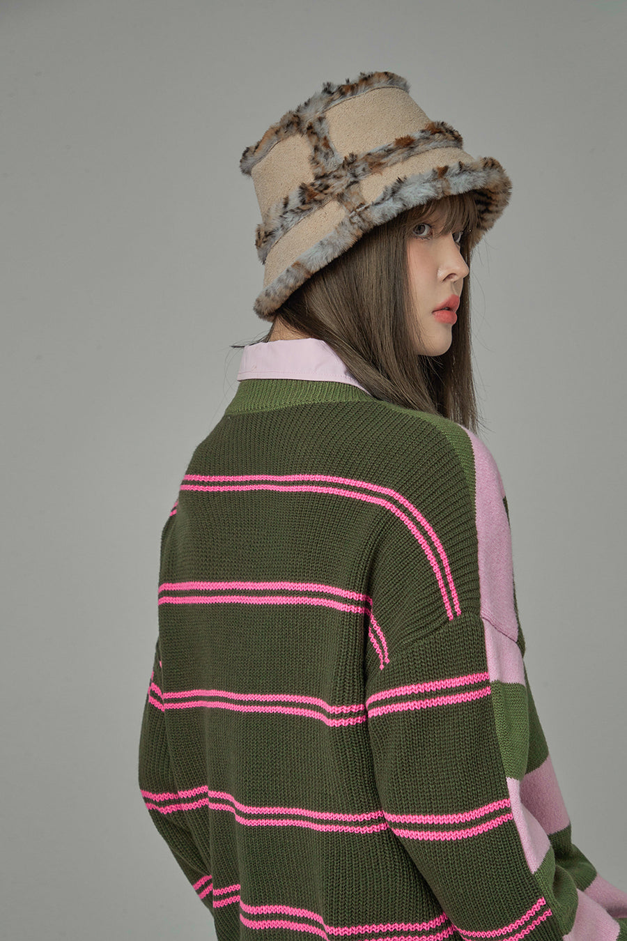 CHUU On A Speedrun Stripes Knit Sweater
