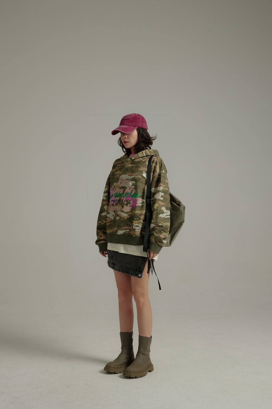 CHUU Camouflage Loose Fit Hoodie