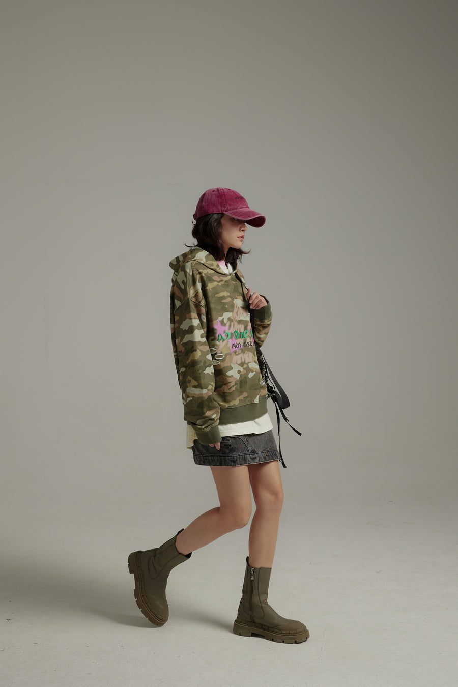 CHUU Camouflage Loose Fit Hoodie