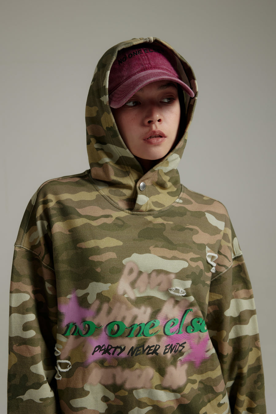 CHUU Camouflage Loose Fit Hoodie