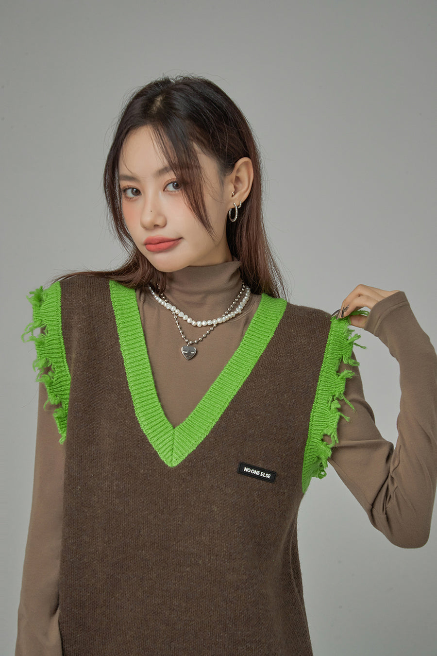 CHUU My Never Ending Thought Knit Vest