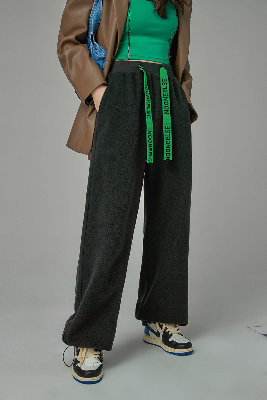 CHUU My Great Escape Fleece Pants