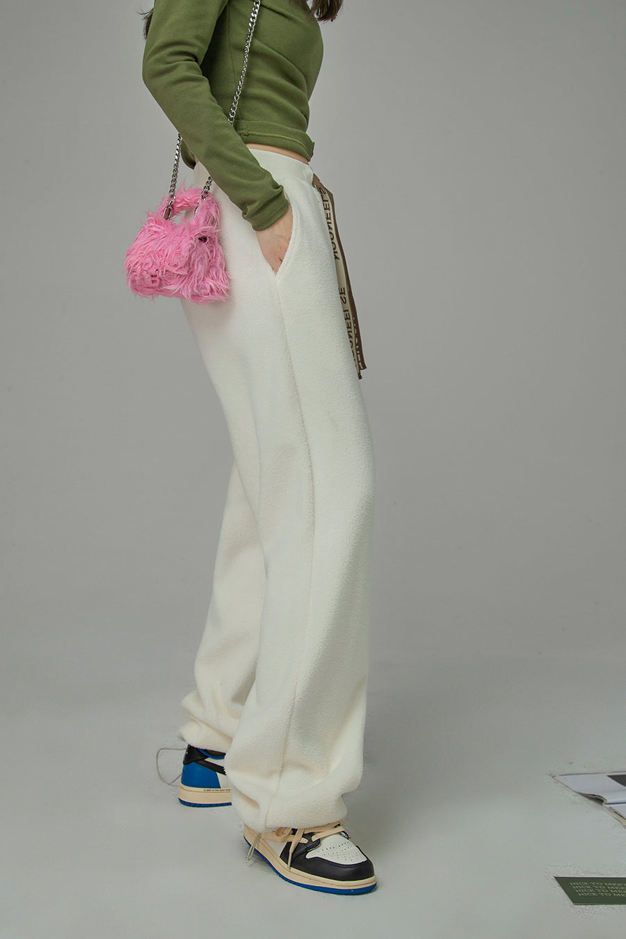 CHUU My Great Escape Fleece Pants