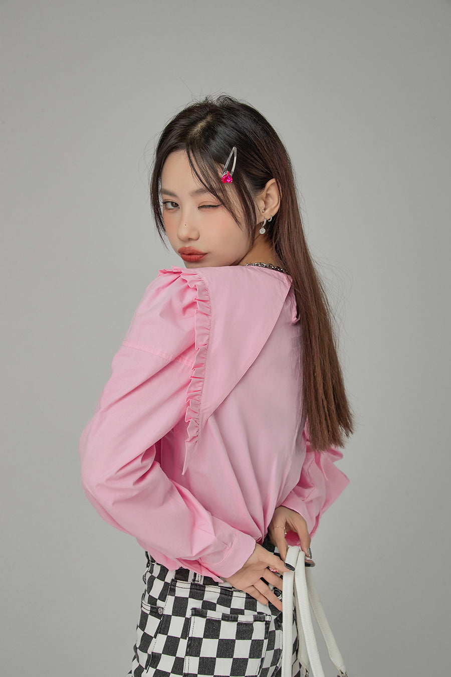 CHUU I Got New Collar Ruffle Blouse