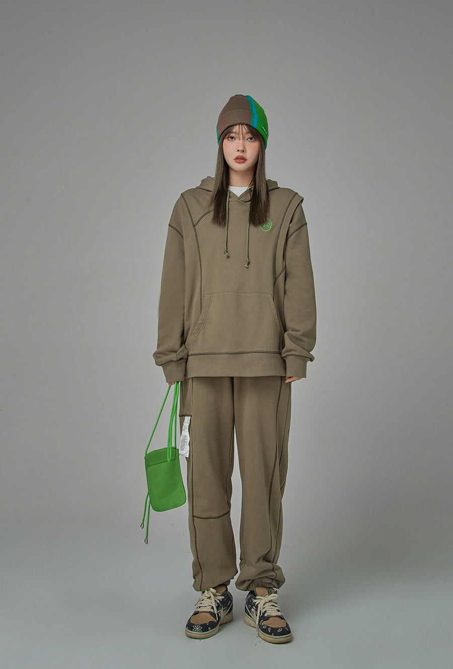 CHUU Overnight Success Hoodie