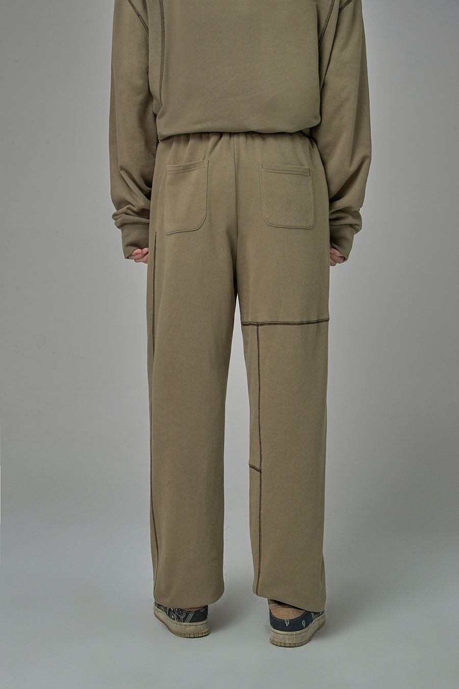 CHUU Forbidden Feelings Jogger Pants