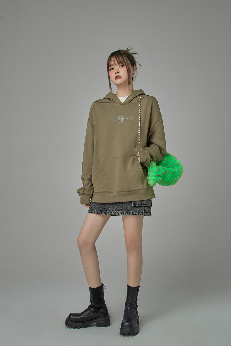 CHUU Art Of Reading Minds Hoodie