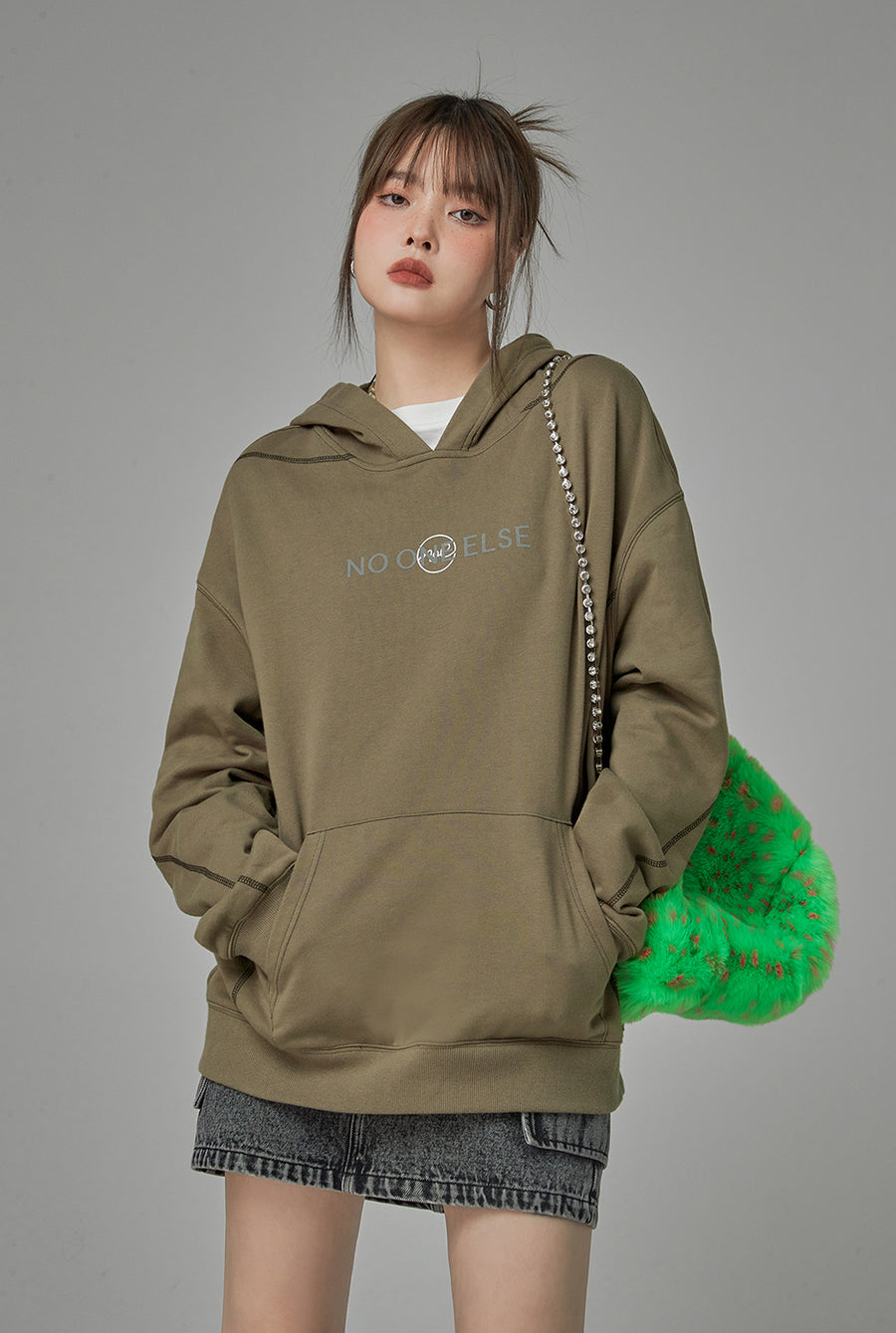CHUU Art Of Reading Minds Hoodie