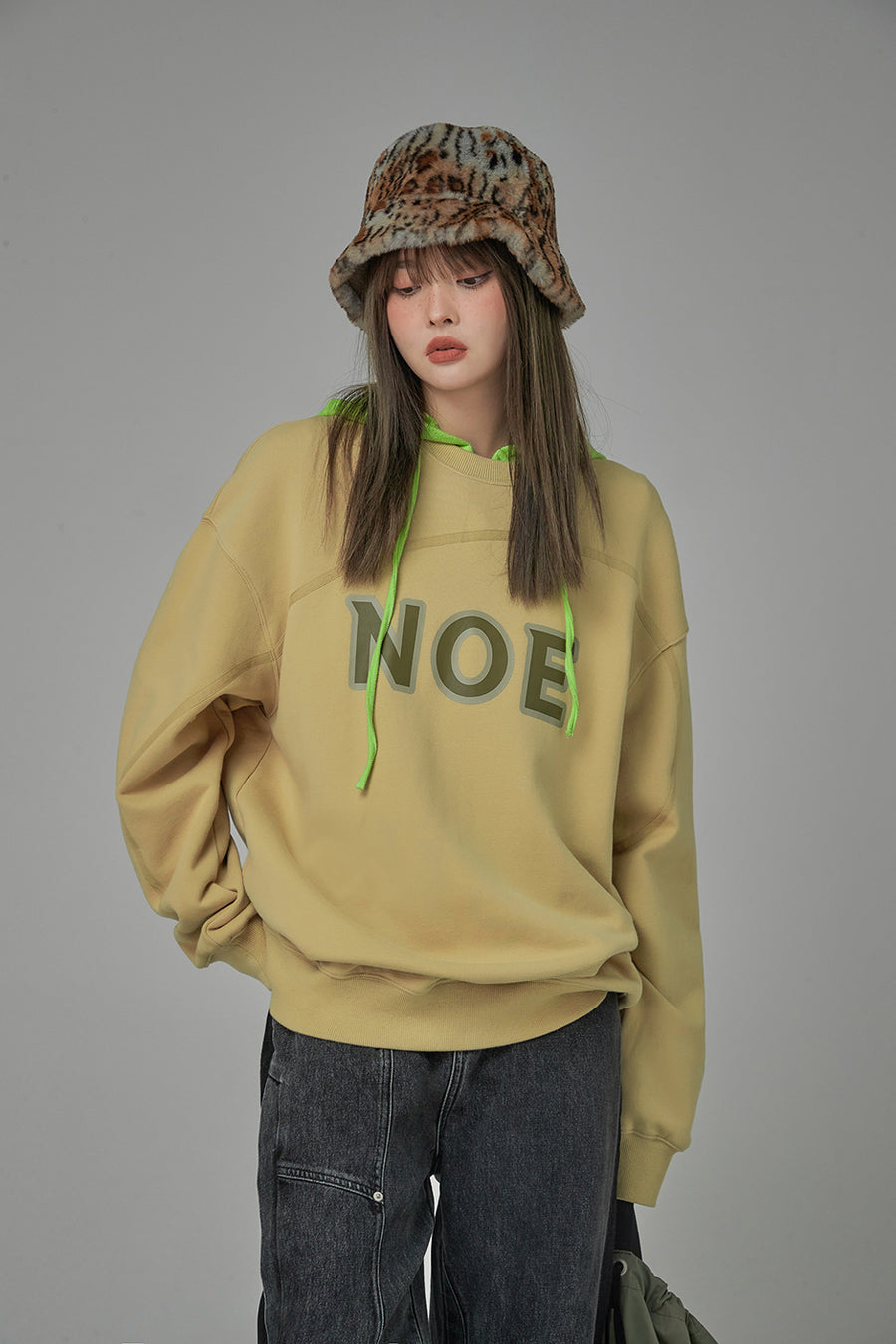 CHUU Make It Happen Sweatshirt