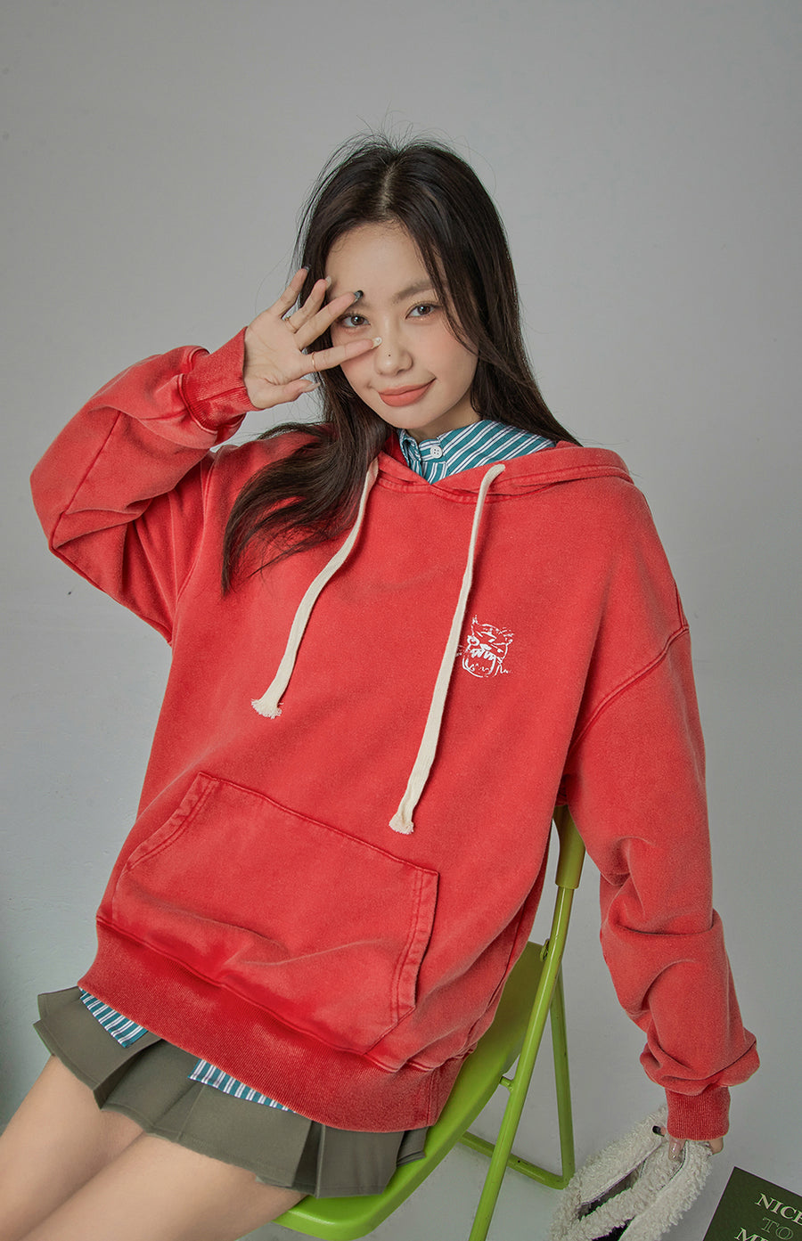 CHUU She Is The Key Hoodie