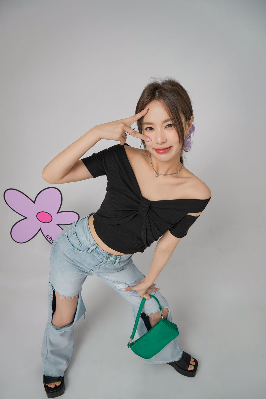 CHUU Shirring Off Shoulder T-Shirt