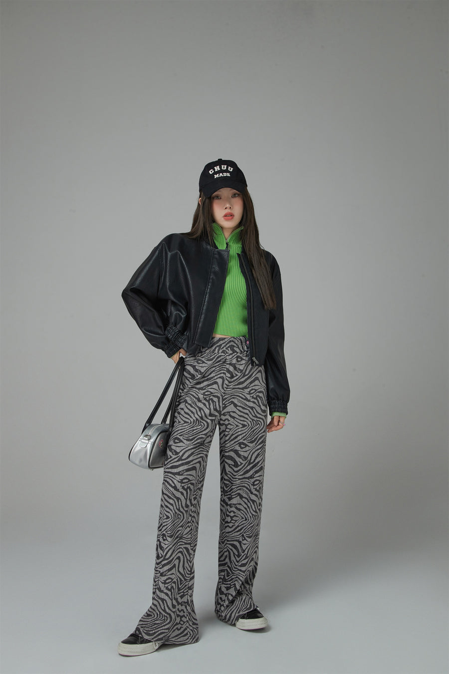 CHUU Zebra Print Wide Slacks Pants