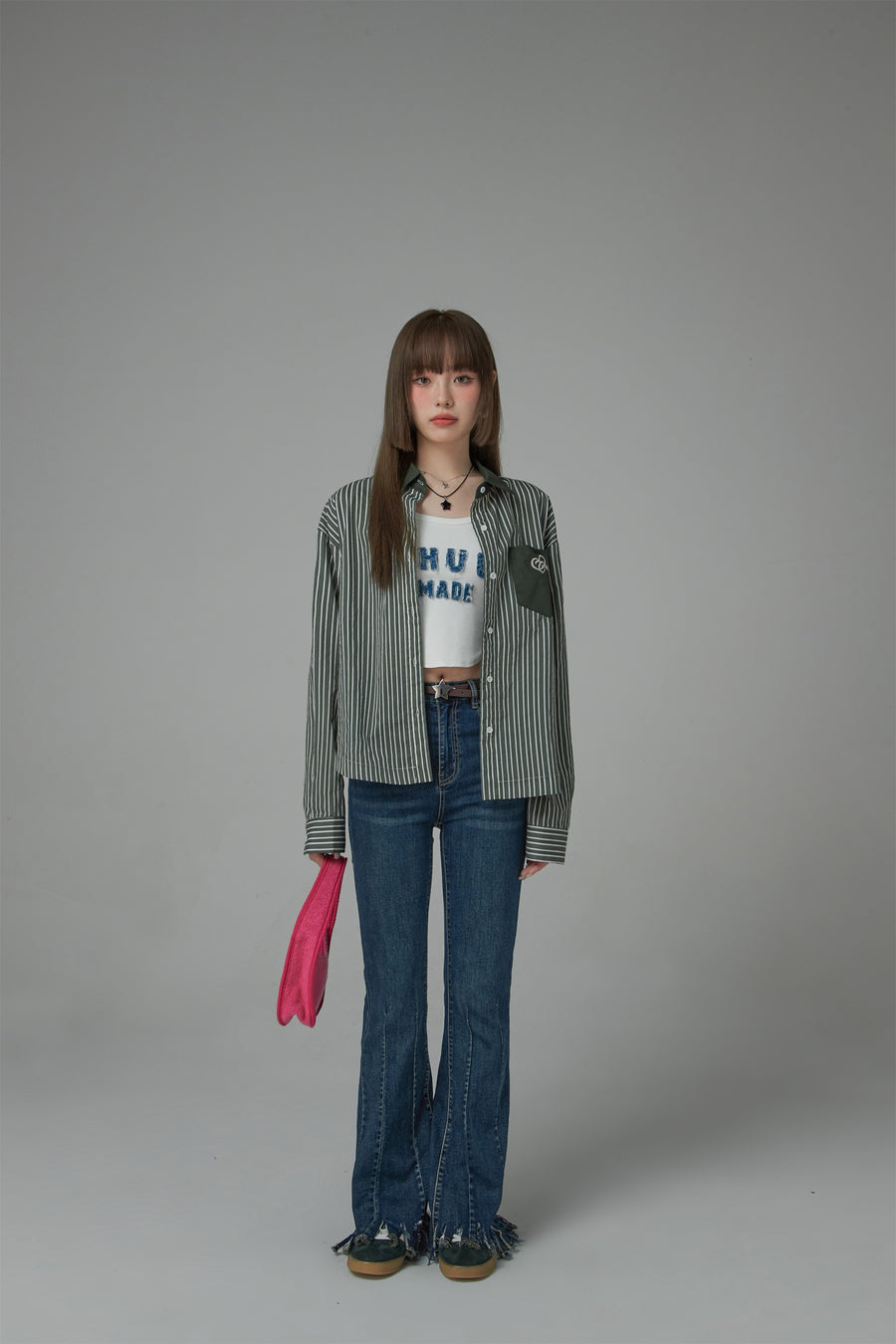 CHUU Embroidered Fringed Hem Denim Jeans