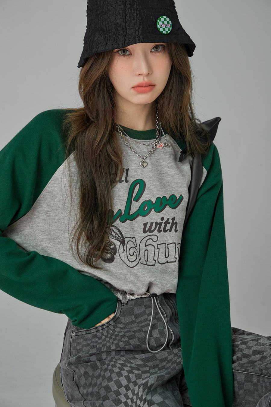 CHUU Feels Like Christmas Sweatshirt