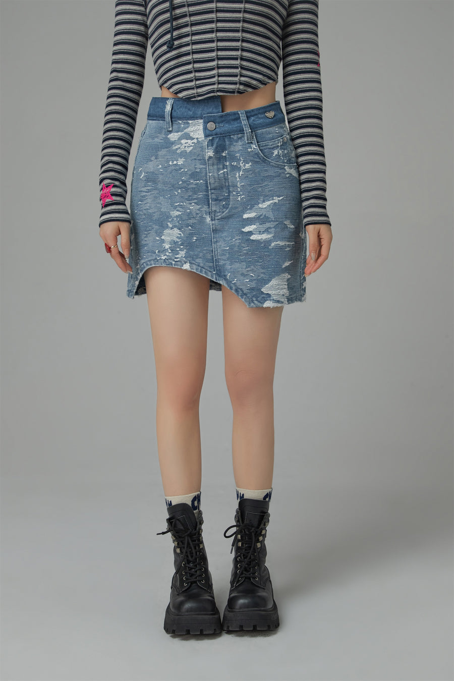 CHUU Washed Denim Unbalanced Mini Skirt