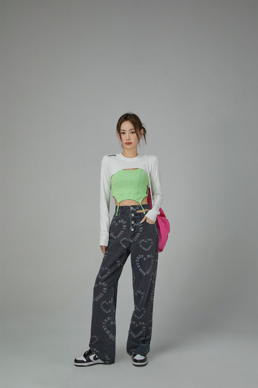 CHUU Waist Cutout Heart Print Wide Jeans