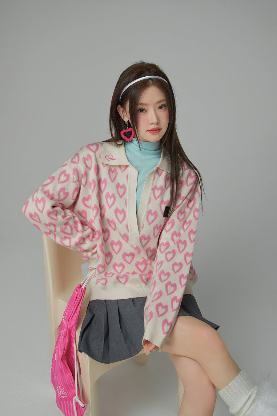 CHUU Heart Loose Fit Knit Sweater