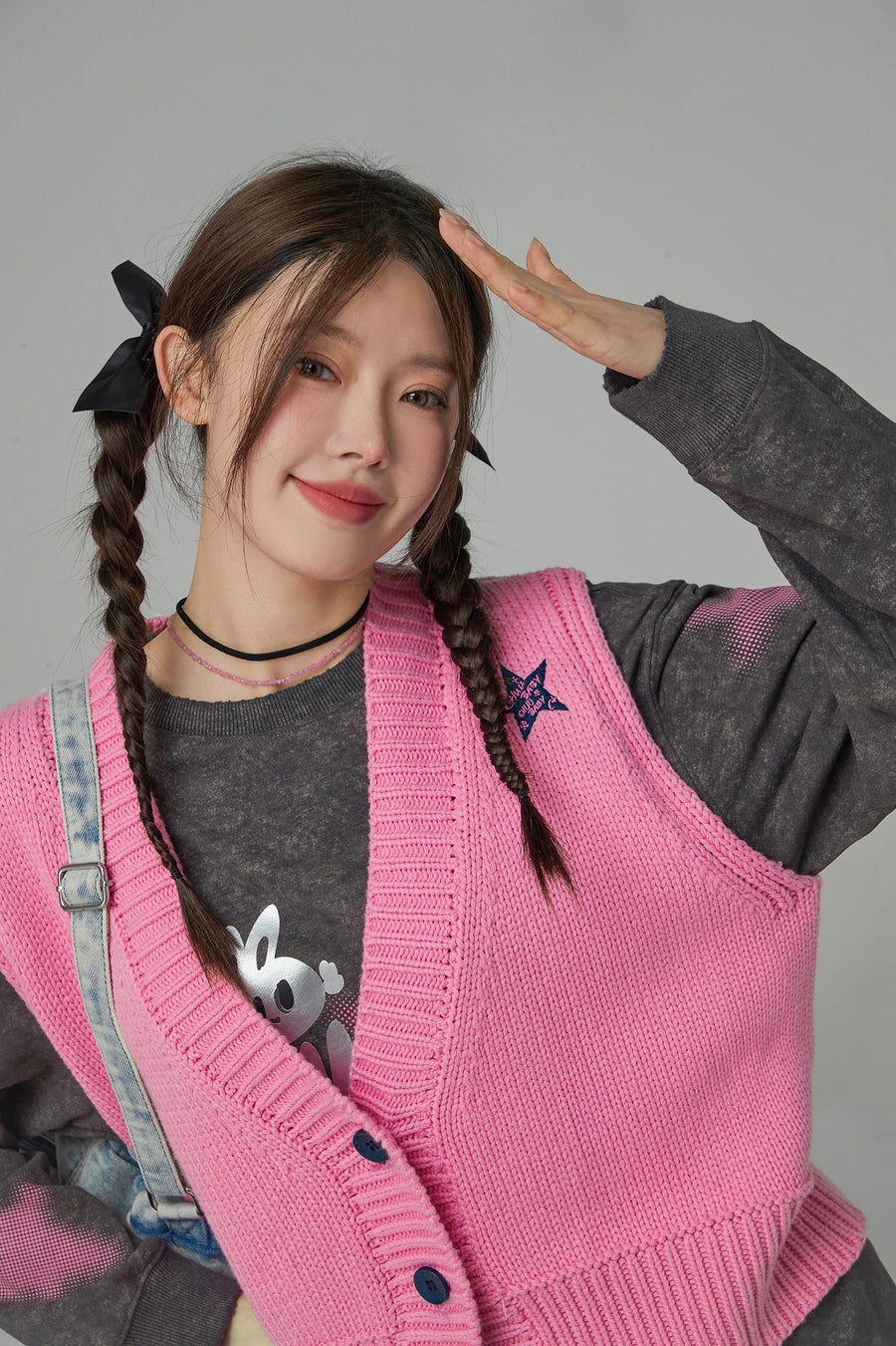 CHUU Revolves Around You Star Knit Vest