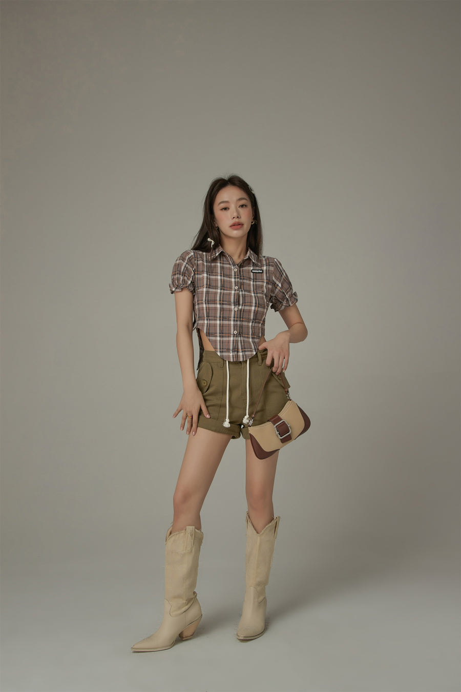 CHUU Eyelet Back Cut Out Check Shirt