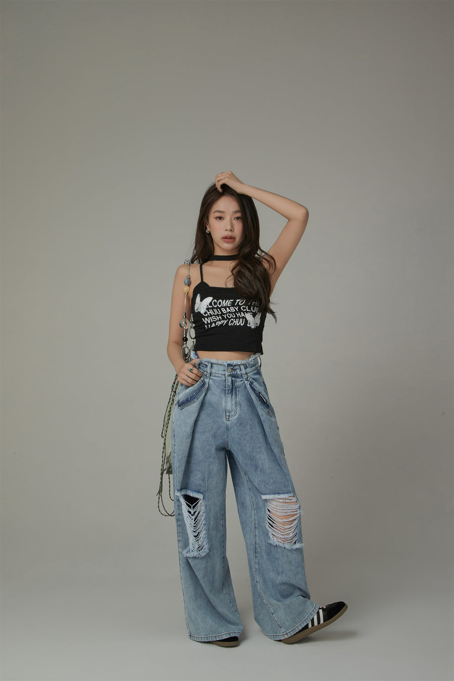 CHUU Butterfly Sleeveless Crop Top