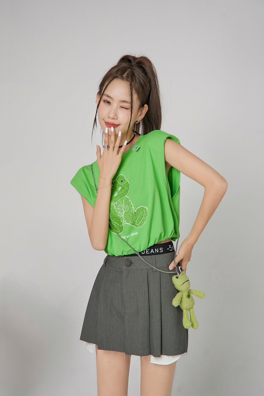 CHUU Happy Frog Shoulder Pad T-Shirt