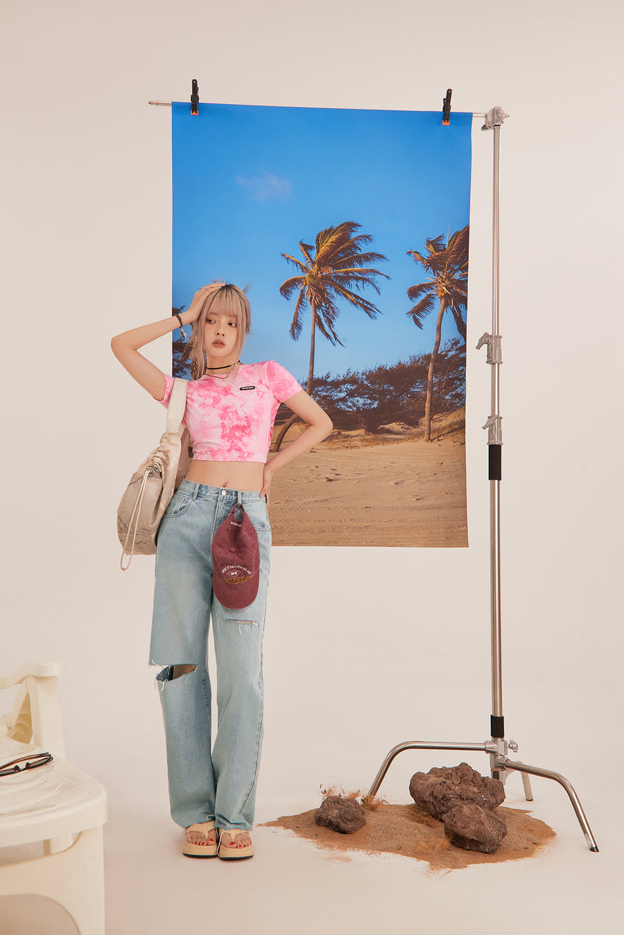 CHUU Open-Back Shirring Tie-Dye Crop Top