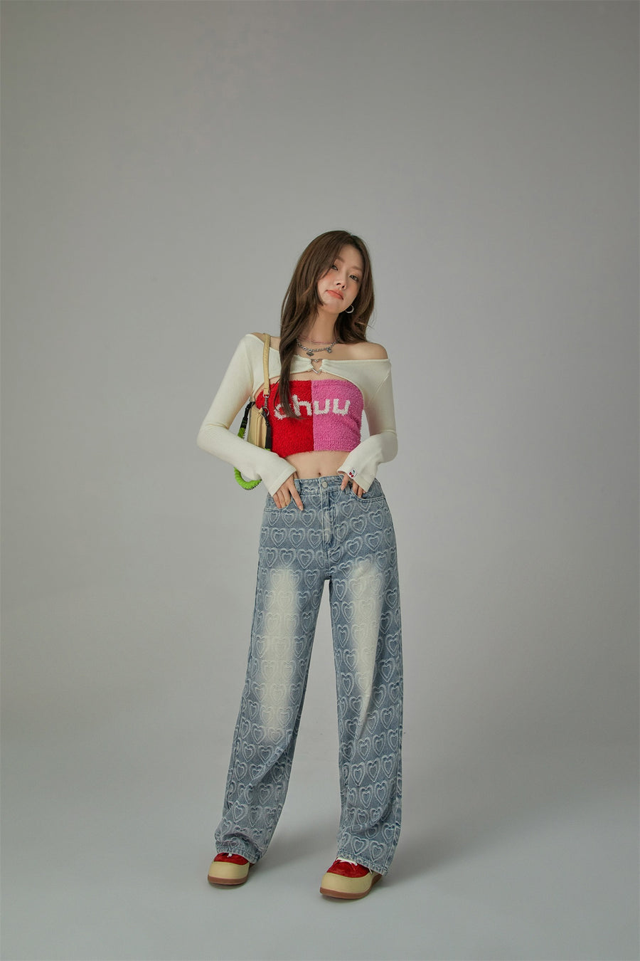 CHUU Heart Logo Washed Wide Denim Pants